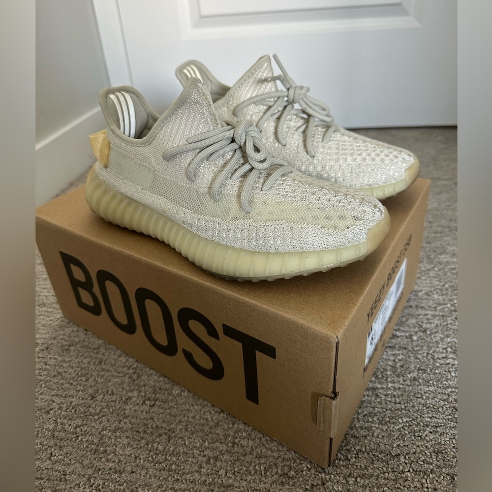 YEEZY Boost 350 V2